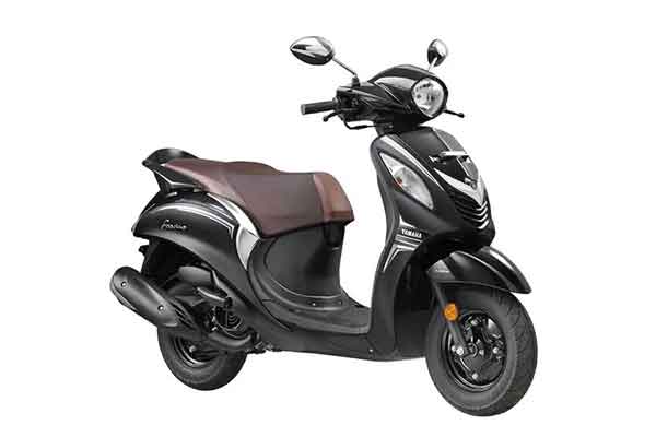 Yamaha-Fascino-Black